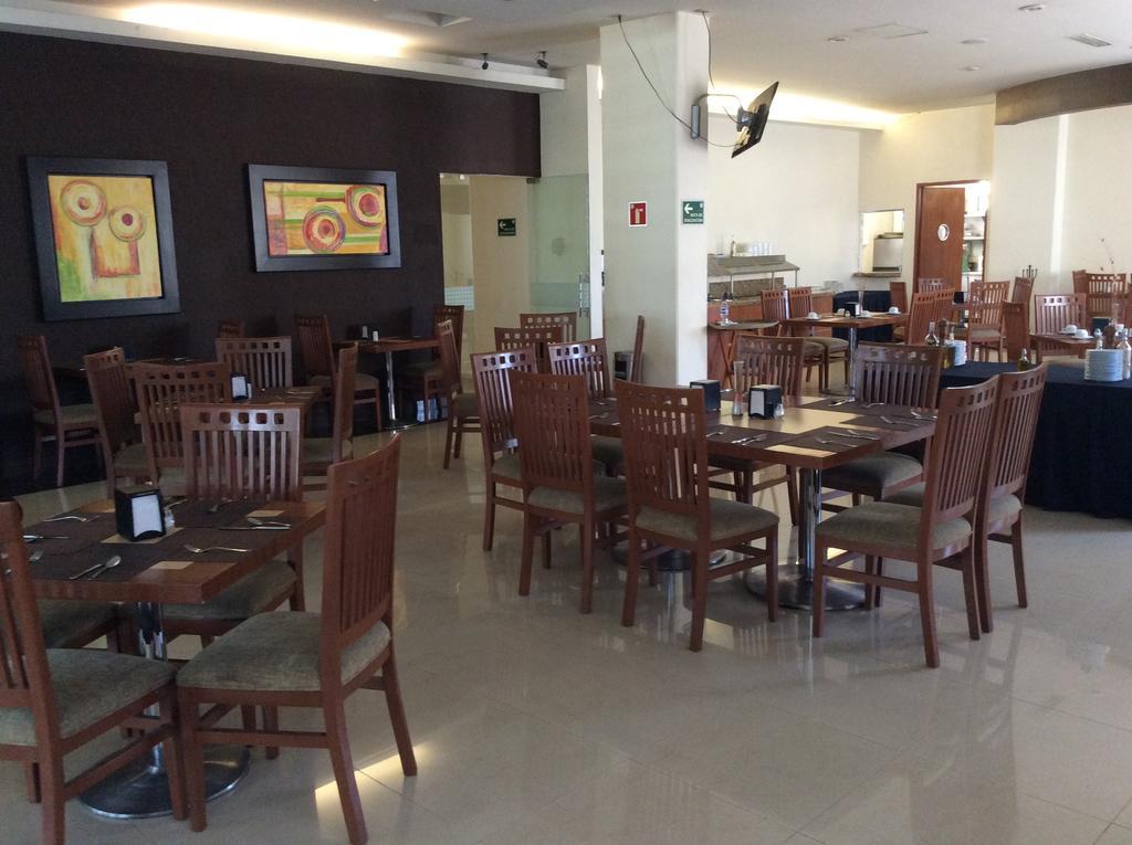 Hotel Soleil Business Class Celaya Exterior foto